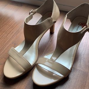 Etienne Aigner Pumps Womens Heels Sandals Medium Heel Patent Beige 9.5
